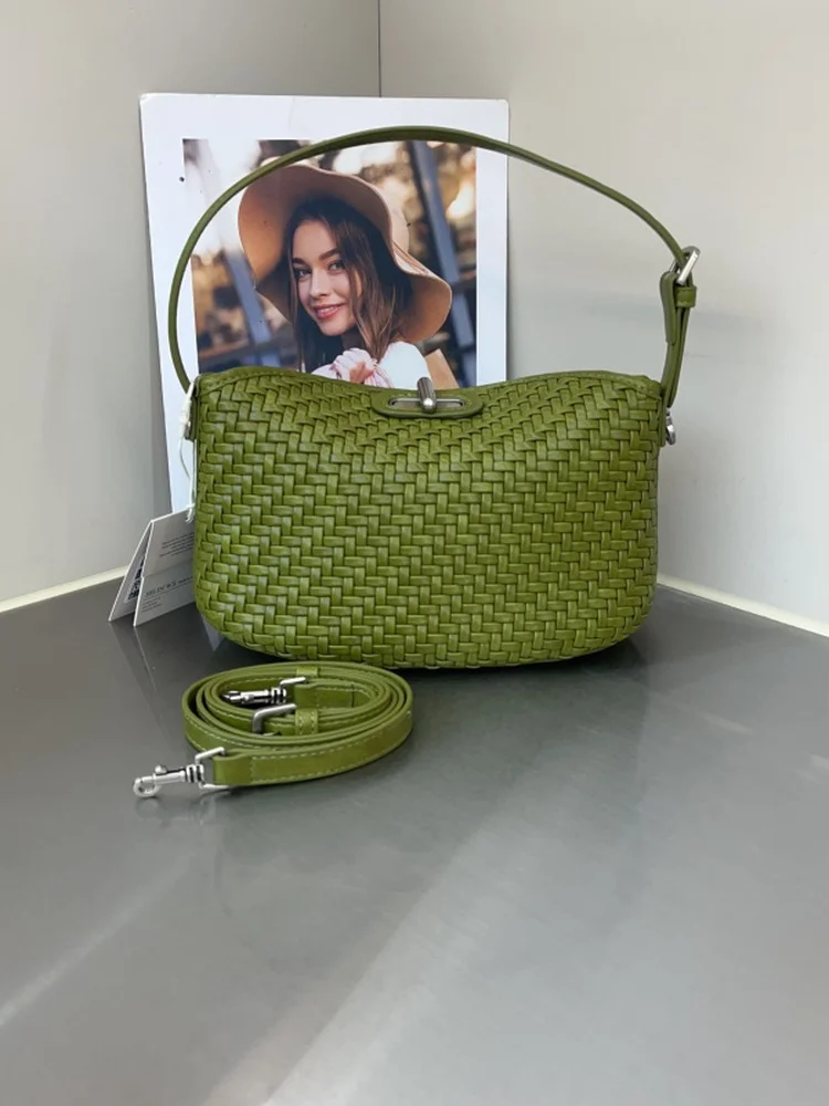 fashionable-handwoven-dumpling-bag-handbag-lock-clasp-simple-design-crossbody-shoulder-bag-soft-leather-women's-bag-2026-new