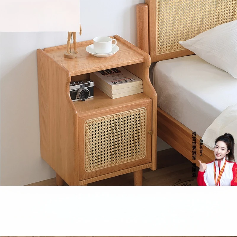 

Nordic oak solid wood bedside table simple and complete household small apartment bedroom bed and breakfast storage locker bedsi