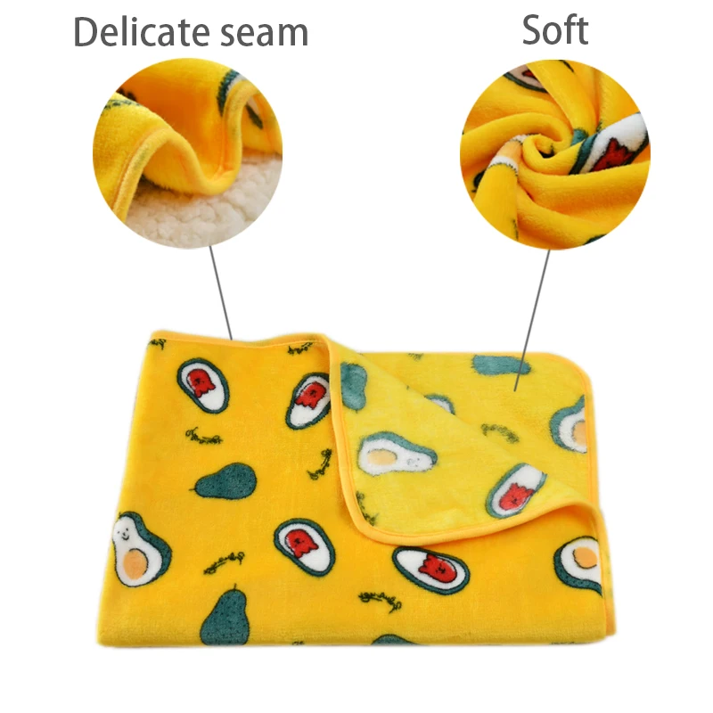 Soft Flannel Pet Blanket Cartoon Printing Dog Bed Sleeping Blanket Warm Comfortable Household Sofa Blanket Cushion Pet Supplies