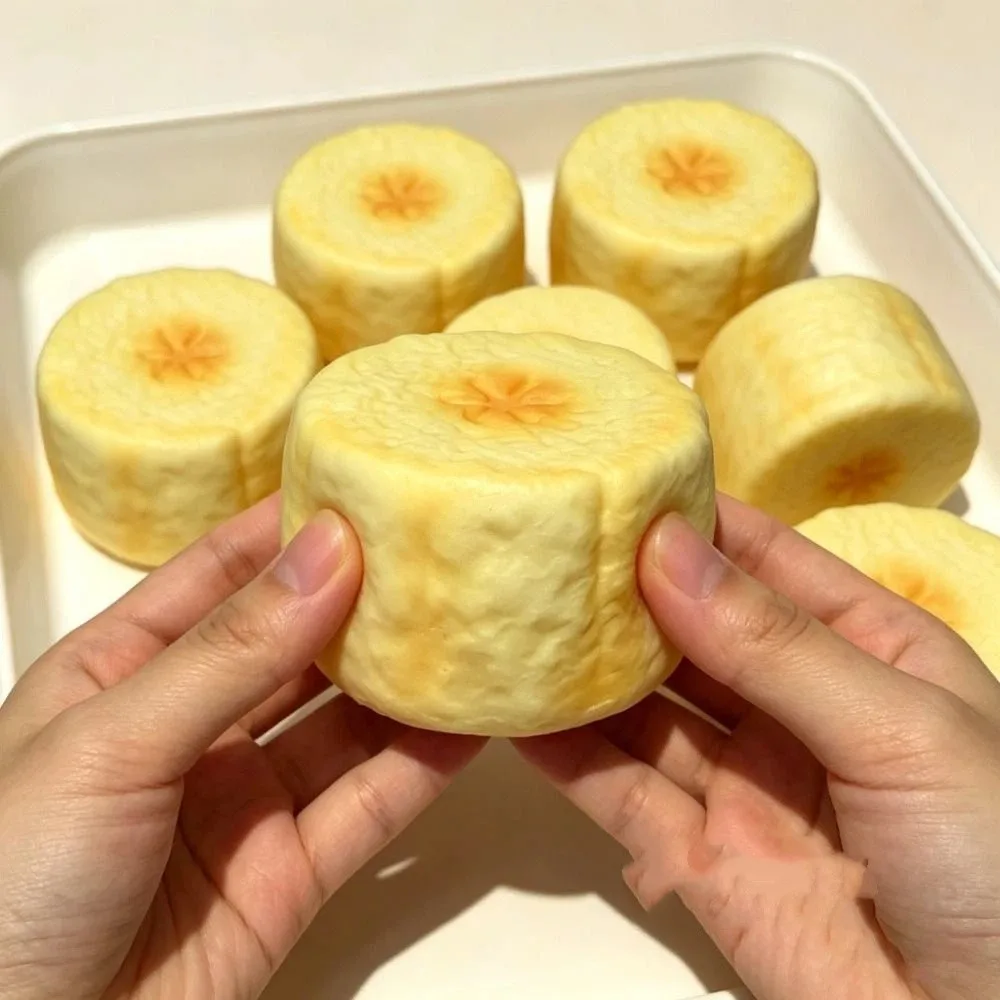 Soft Stretchy Strawberry Squeeze Slow Rebound Slow Rising Simulated Banana Fidget Pineapple Super Wet Soft Sensory Squeeze