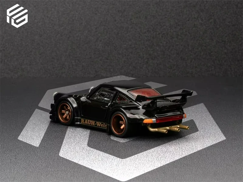 

(Pre-Order) 1:64 RWB930 black Diecast Collector's Vehicle Model Car