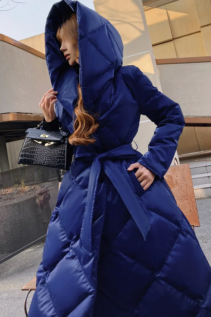 

Dabuwawa Hooded Down Jacket Women Winter Adjustable Waist Puffer Coat Windproof Y2K Clothes DM1DDW037