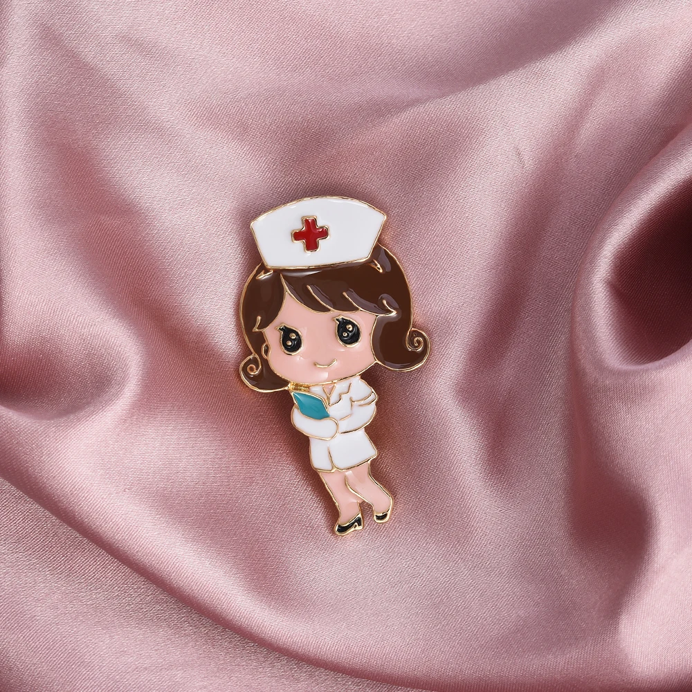 Medical Heart Shaped Stethoscope Brooch Small Cute Zircon Enamel Lapel Backpack Badge Pin Suitable for Doctors and Nurse Jewelry