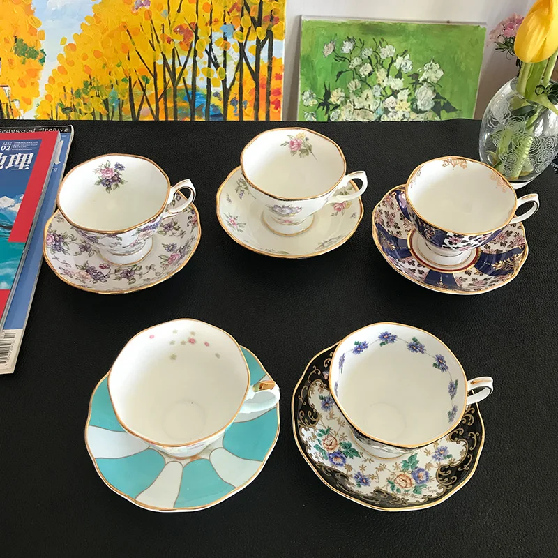 Spot Royal Albert Centennial Series tea cups, saucers, coffee cups, 5 sets of gift boxes