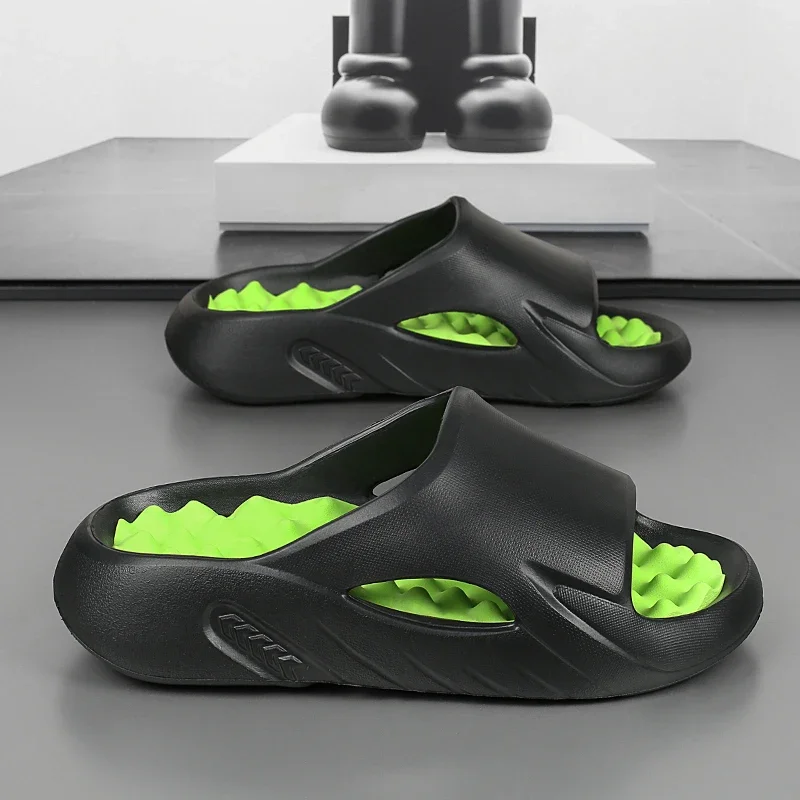 Zapatillas de hombre nuevas sandalias deslizantes de plataforma de suela blanda EVA de verano para caminar en interiores y exteriores zapatos de playa chanclas zapatos para hombre