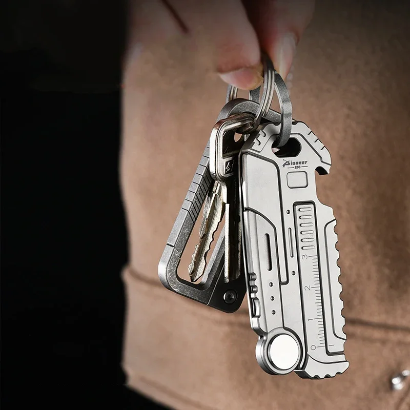 Outdoor Titanium Alloy Keychain Multifunctional EDC Small Portable Card Tool