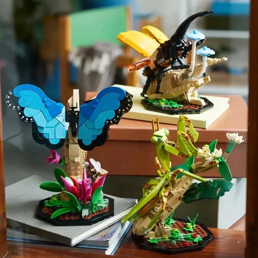 2024 new 21342 Building Blocks The Insect Collection Gifts for Nature Lovers LifeSize Morpho Butterfly, Beetle and Mantis Models