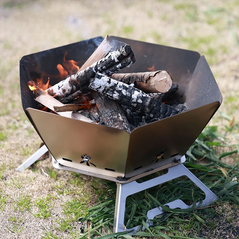 Camping Lightweight Fire Pit Foldable and Heat-Resistant Outdoor BBQ Stand Large Portable Thickened Detachable Bonfire Grill