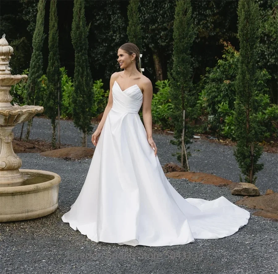 Customize To Measures Wedding Dress Satin Fabric Crisscross Modern Ruched Accents Combining Elegance Bridal Gown Long Tail 2025