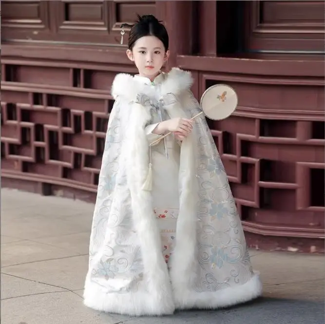 

Новое зимнее толстое теплое пальто Hanfu, плащ с капюшоном, милая ветрозащитная накидка для девочек, детская одежда с цветочной вышивкой, китайская новогодняя одежда