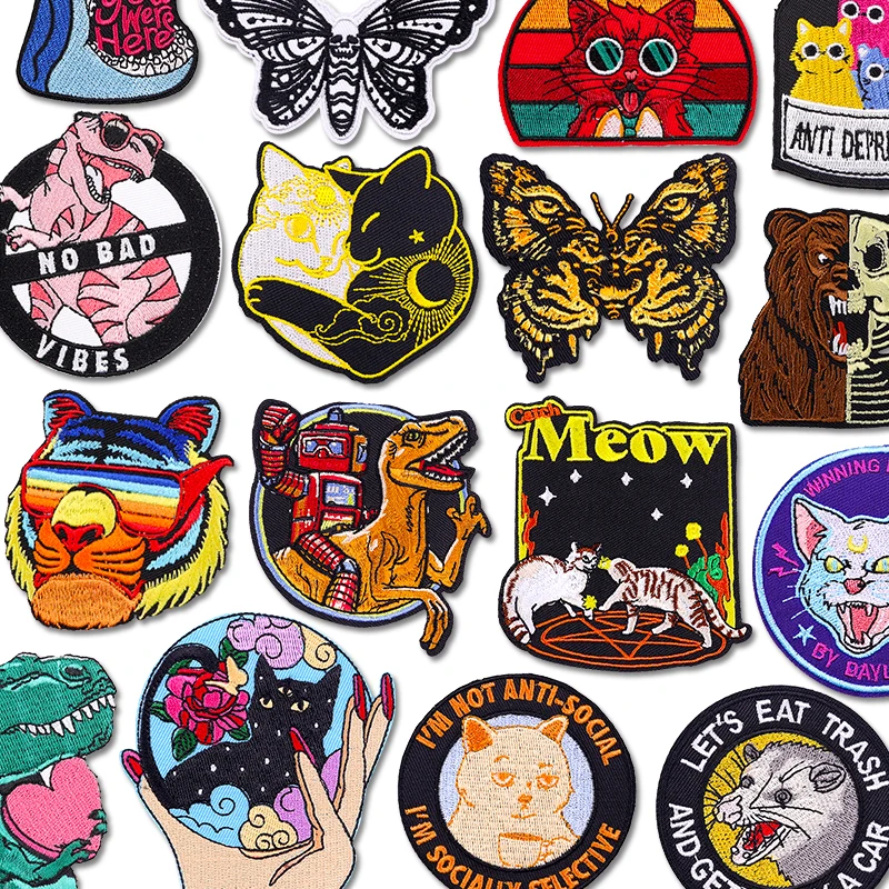 Dinosaurier Tiger Schmetterling bestickt DIY Cartoon Tier Patch Eisen auf Patches für Kleidung Katze Bär Stickerei Nähen Aufkleber