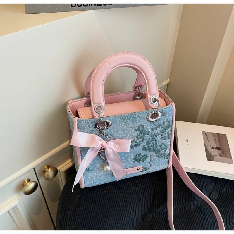 

Luxury Women's Simple Vintage Leather Crossbody Bag Trendy Commuter Classic Elegant Ladies Casual Fashionable Shoulder Bag