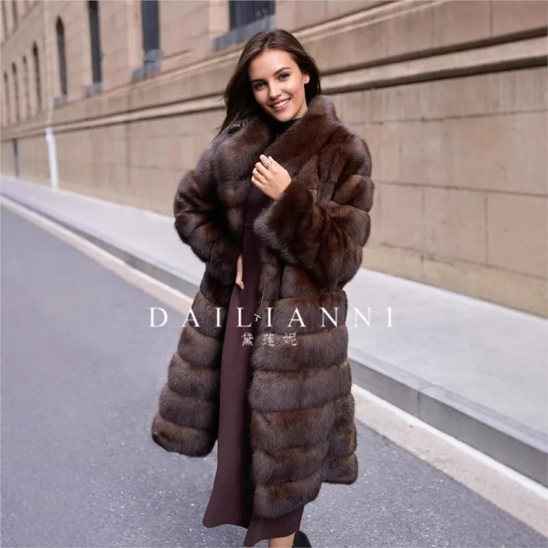 A new style of long purple stand-up collar women's warm fur coat with mixed