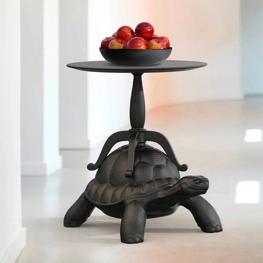 Small apartment round coffee table, sofa side table, medieval small table, fashionable atmosphere sculpture turtle table