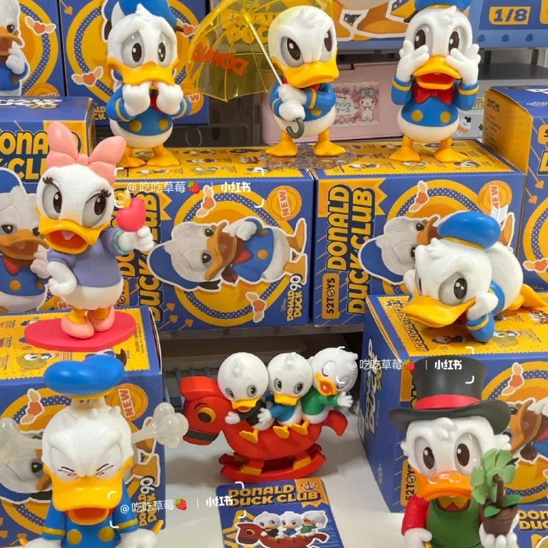 Original Disney Donald Duck Club Series Blind Box Anime Room Mysterious Box Desktop Room Decoration Toys Holiday Birthday Gifts