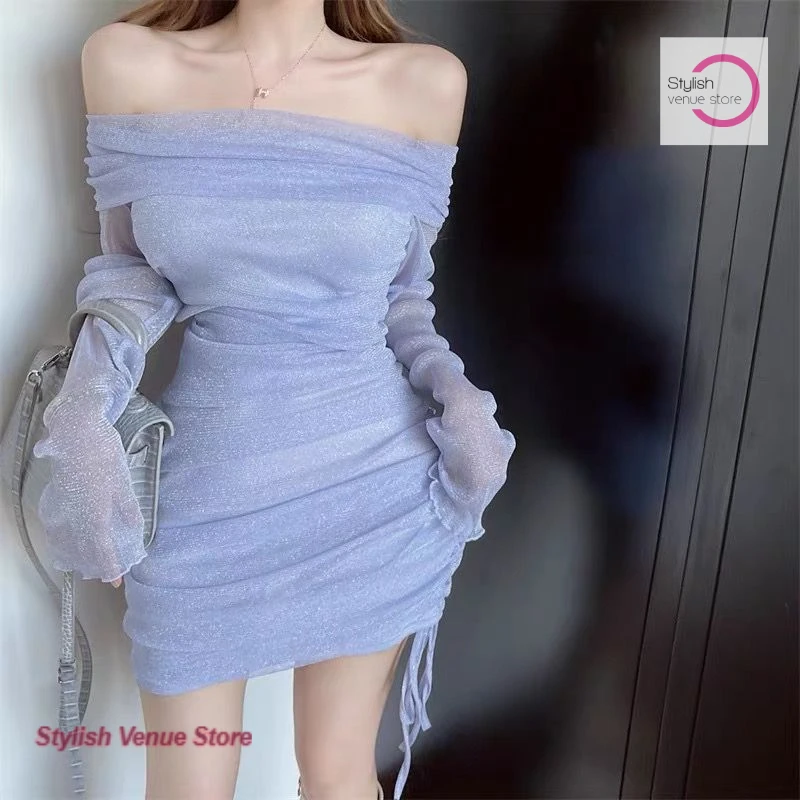 

Korean sexy spice girl tube top gauze elastic long sleeve dress female new temperament slim gentle versatile pleated skirt.