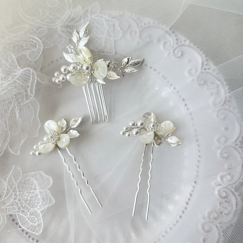 

SLBRIDAL Handmade Alloy Shell Flower Pearls Bridal Hair comb Hair Pins Wedding Headpieces Women Girls Jewelry Hair Accessories