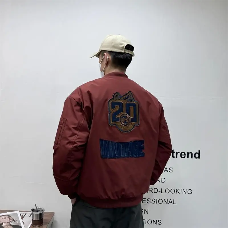 

Thiened Cotton Baseball Jaet for Men Autumn Winter Loose Fit Youthful Sle Embroidered Letter Design Couple's Jaet