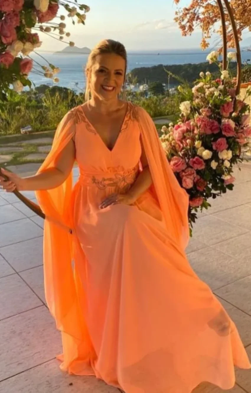 

A-Line Floor Length V-Neck Wedding Party Dresses for Women Vintage Long Orange Chiffon Beaded Mother of the Bride Dresses
