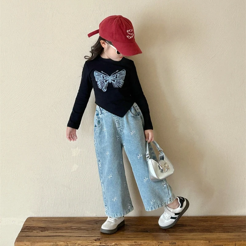 

2025 Autumn New Girl's Butterfly Printed Pattern Cotton Round Neck Slanted Long Sleeve T-shirt