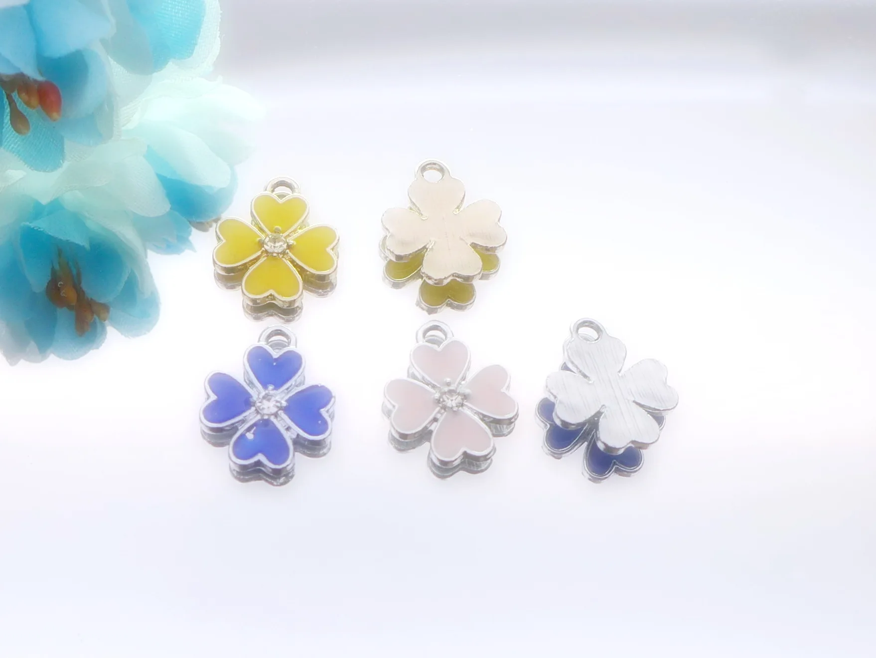 

100pcs 13x16 MM Four-leaf Clover Drip Oil Enamel Charms Anime Jewelry Accessories Free Shipping Earrings DIY Pendants Components