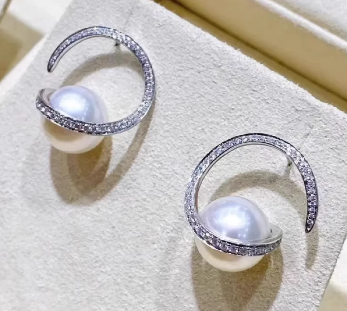 

New 925s pearl earrings with fashionable temperament, niche personality, planet earrings AAAA8-9mm