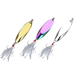 Cuchara metálica anzuelo triple plumas – señuelo giratorio agua dulce