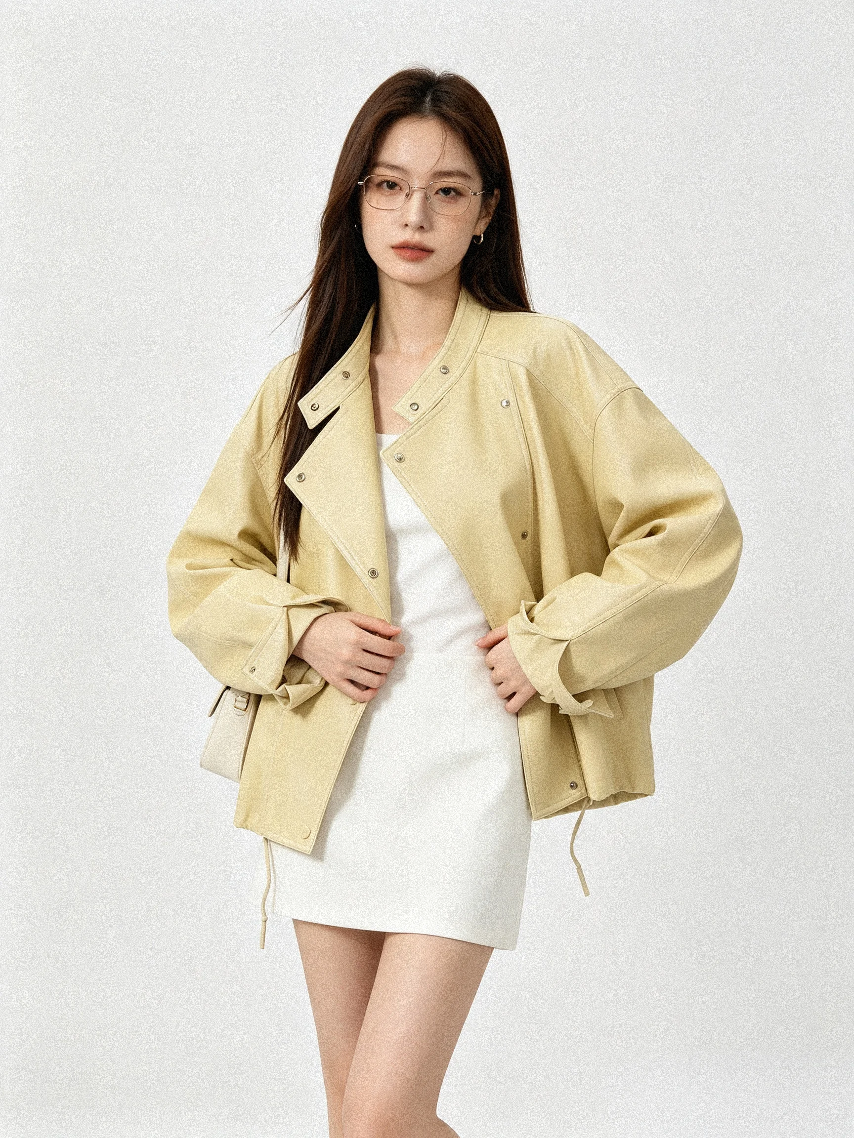 Early Autumn Short Yellow Stand Collar Korean Design Sensation Elegance Women's Jacket New Retro Leather Coat High End Feeling