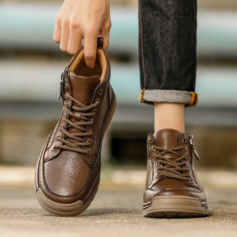 Brand Men's Winter Warm and Velvet High Top Boots Fashion New Men's Comfortable Mid Top Handmade Anti Slip Outdoor Casual Shoes