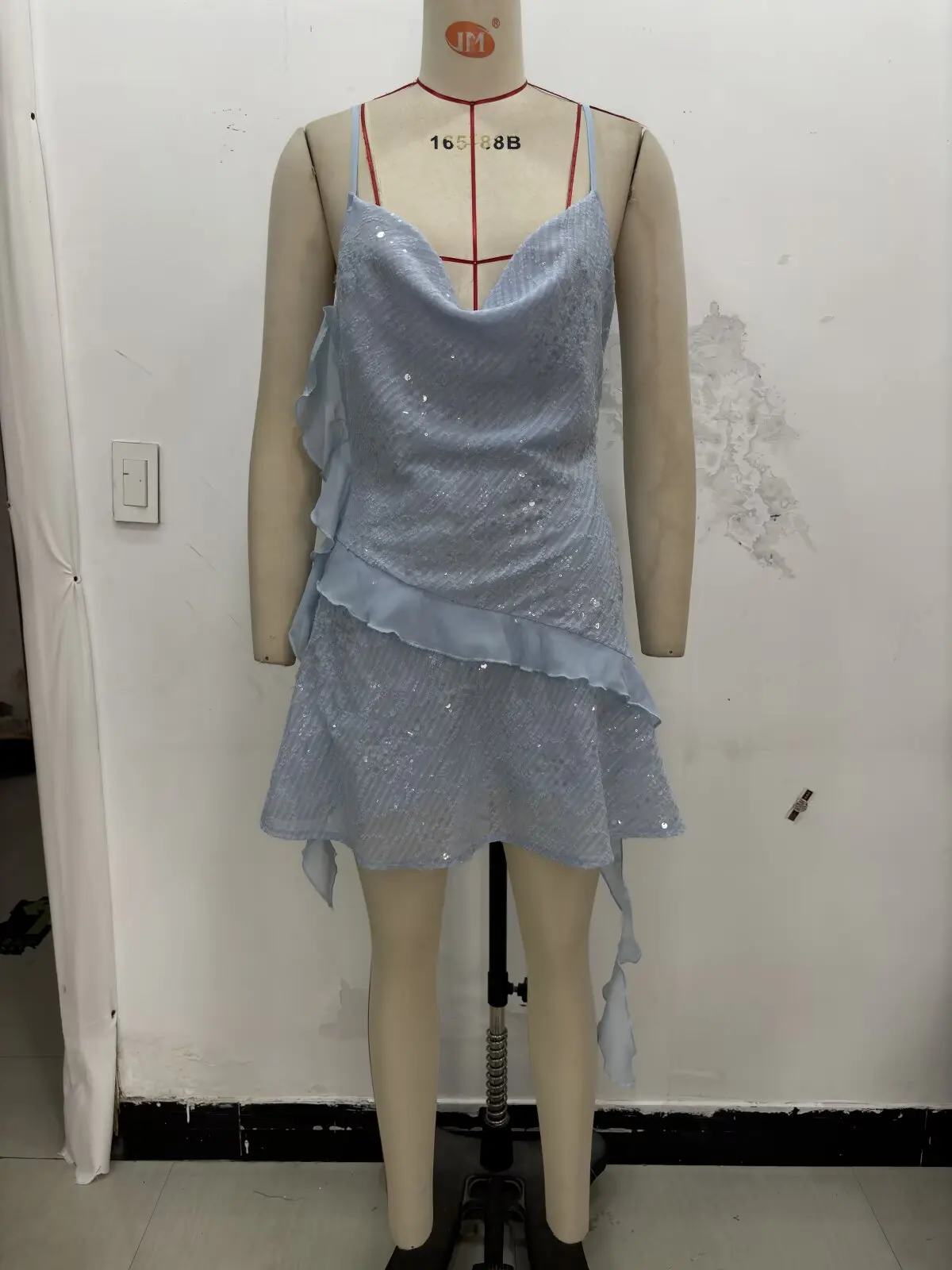 Kondala chique camisola sólida moda 2025 mulher vestido em camadas noite festa tanque clube sem costas mini vestido sexy festa y2k vestidos