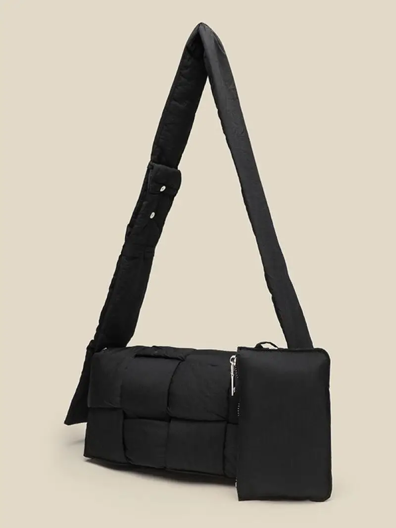 New 2026 Trendy Simple Fashion Shoulder Bag with Large Capacity Waterproof Design Zipper Commuter Women's Shoulder Bag