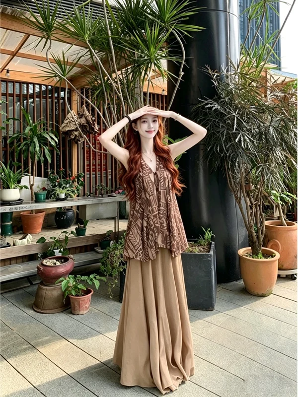 

Retro Ethnic Style Halter Neck Top And Midi Skirt Set Women's Summer Loose Feel Vacation Clothing Full Set Floral Print