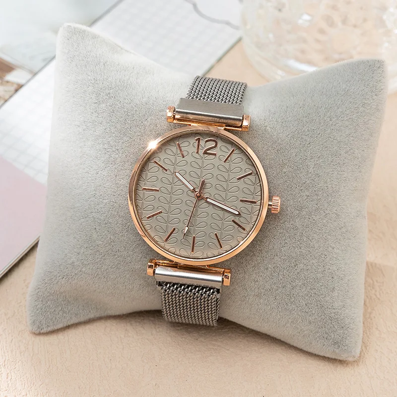 Moda Digital Scale Quartz Watch, Relógio feminino, Correia magnética de estudante