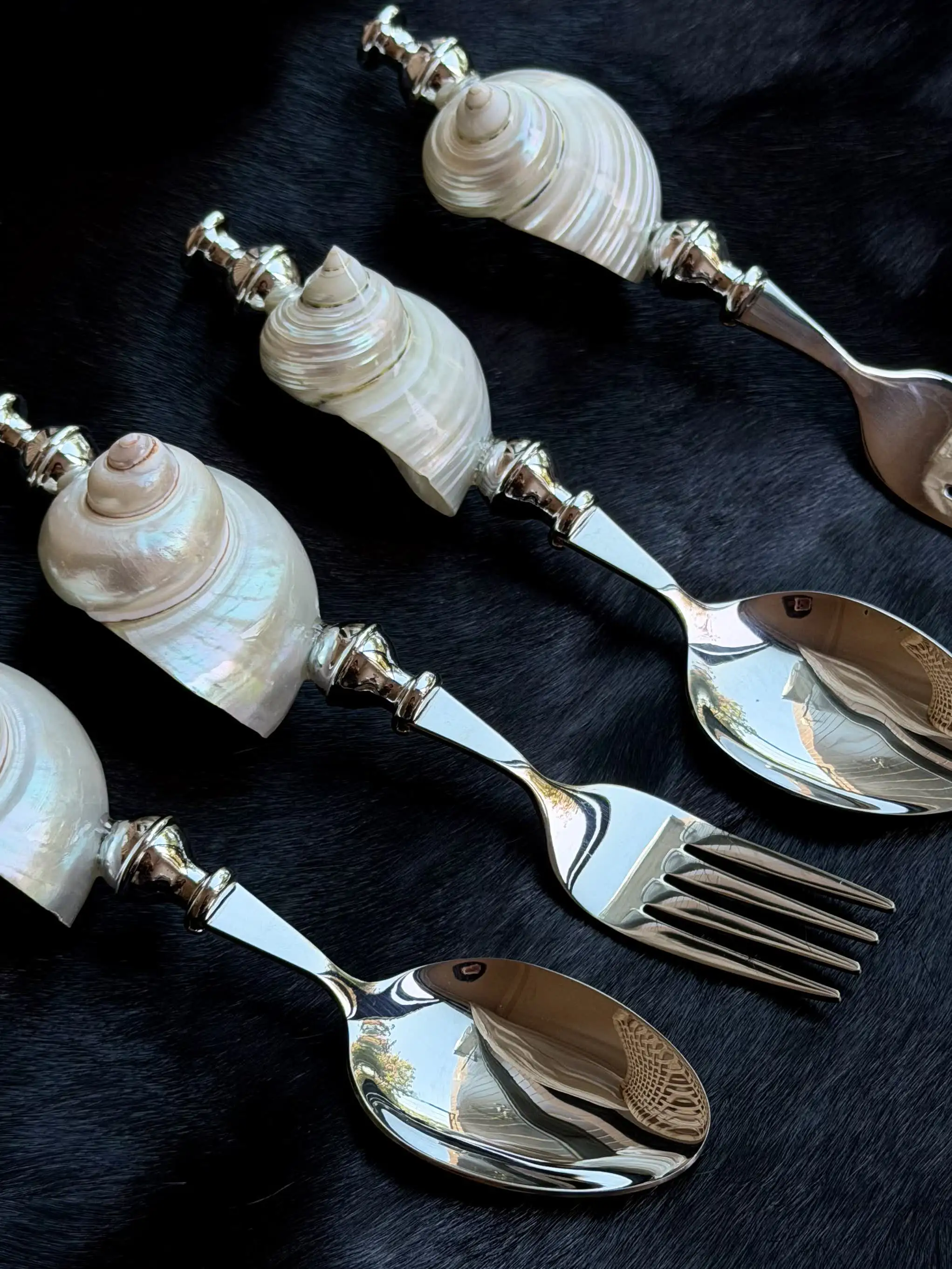 Natural Conch Stainless Steel Dinnerware Dessert Spoon Fork Knife Steak Knife Fork Soup Spoon view 5
