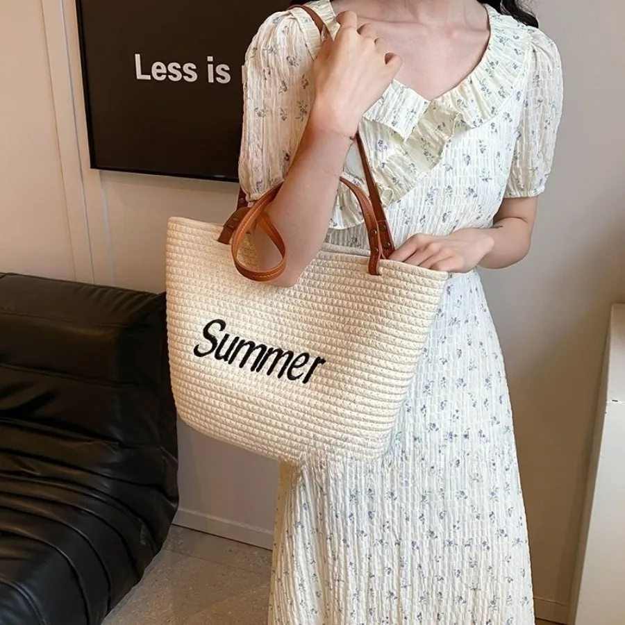 

Модная тканая сумка во французском стиле с большой вместительностью в деревенском стиле, однотонные минималистичные универсальные сумки на плечо