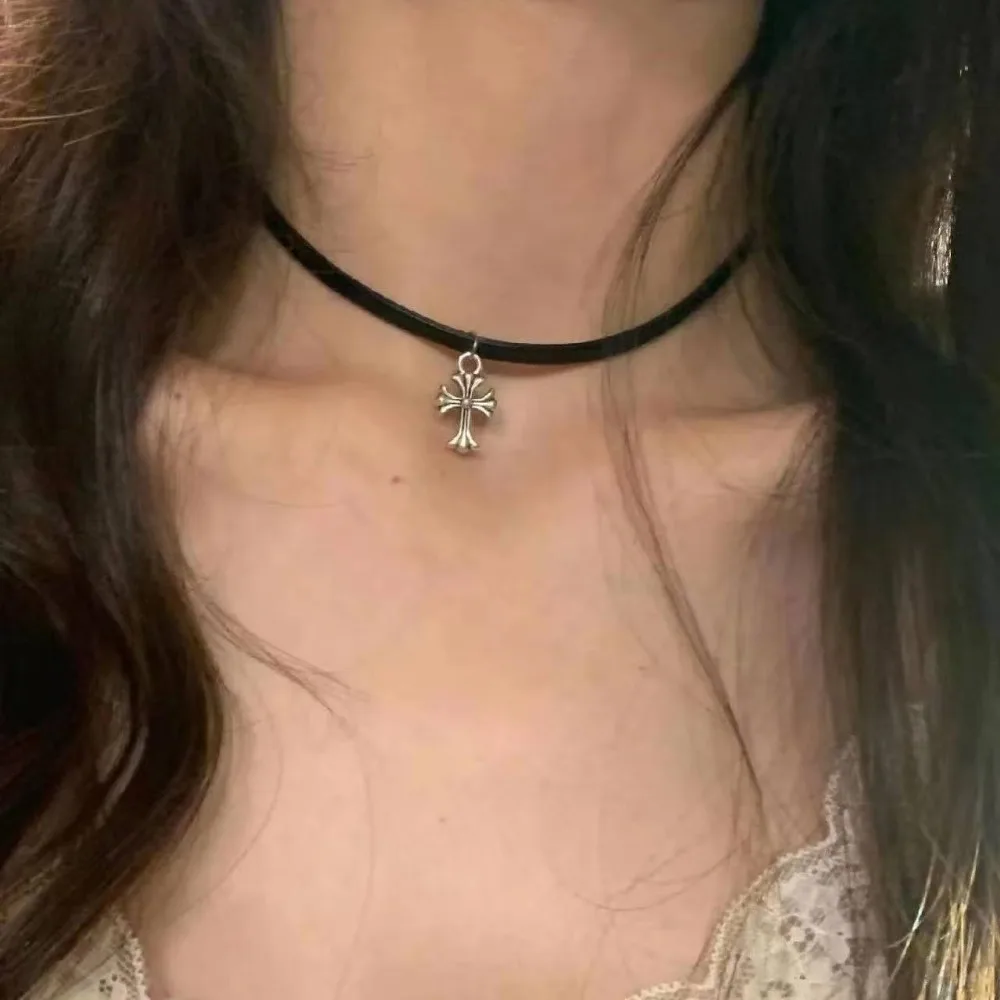 موضة الشرير لهب الصليب قلادة قلادة للنساء الهيب هوب روك القوطية المختنق الطرف الديكور مجوهرات هدايا Y2K اكسسوارات