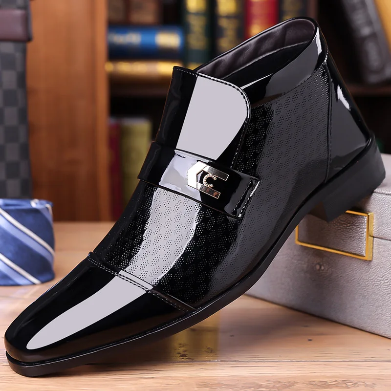 

Big Size New Shoes for Men Patent Leather Casual Shoes Fashion High Tops Pointed Toe Business Leisure Dress Shoes
