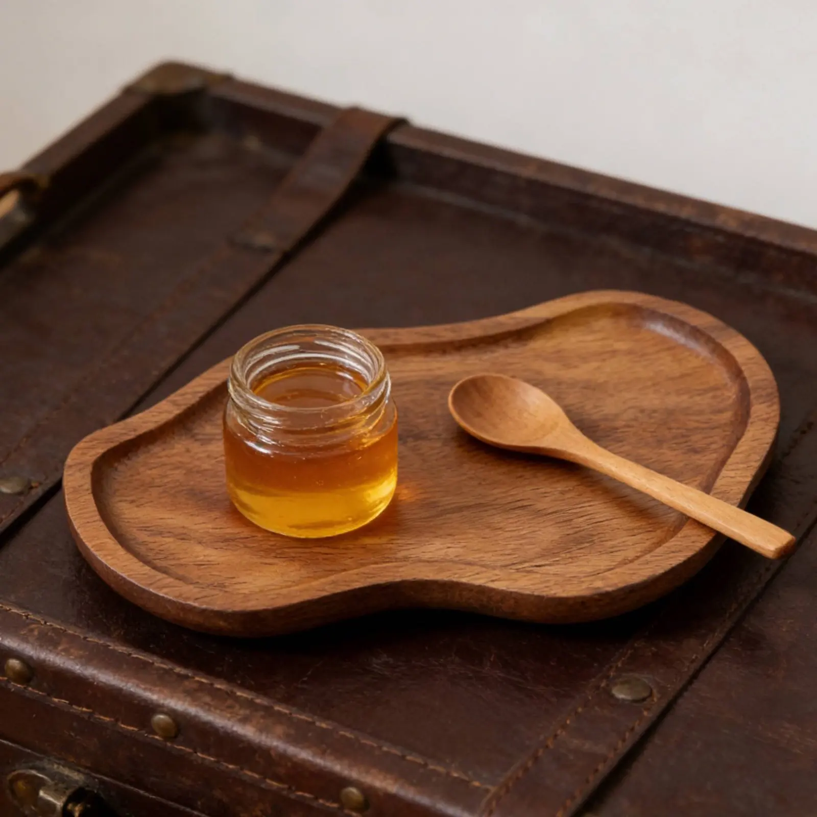 Acacia Wood Dessert Plate Japanese Design Irregular Wooden Tray Tableware Versatile for Afternoon Afternoon Beverage
