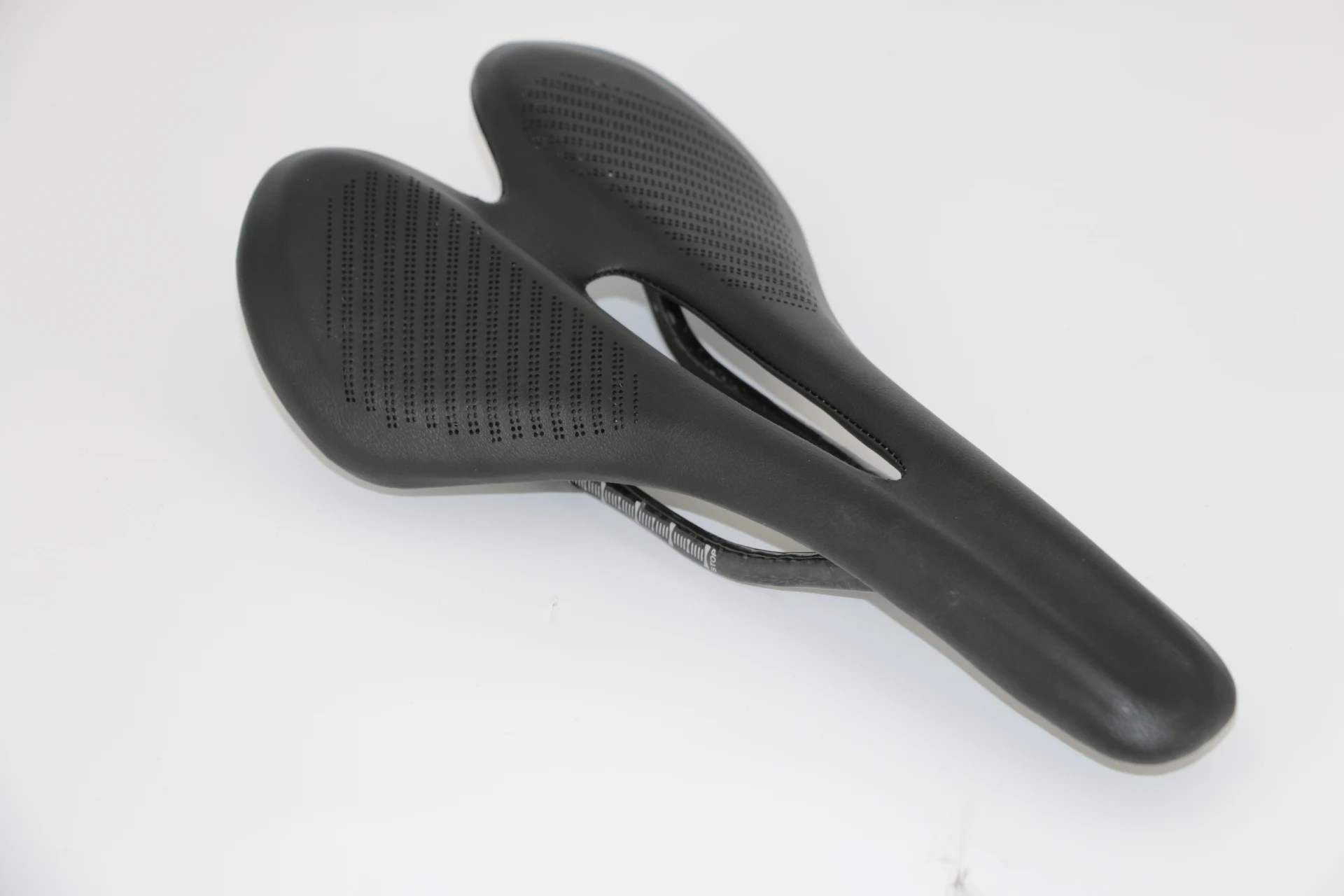 Newest Road Bike 3K Full Carbon Fibre Bicycle Saddle with PU leather comfortable MTB Front seat mat hollow out