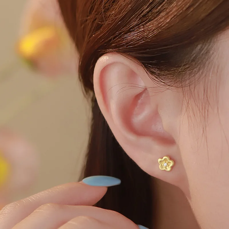 أقراط صغيرة على شكل زهرة من الفضة الإسترليني عيار 925 حقيقية للنساء الساحرة مجوهرات راقية لطيفة وإكسسوارات نباتية هندسية