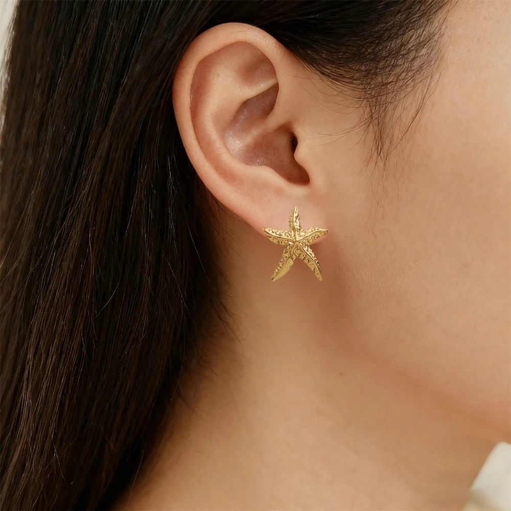 

Light luxury starfish gold earrings for women, high-quality waterproof jewelry, an earring gift for a girlfriend.