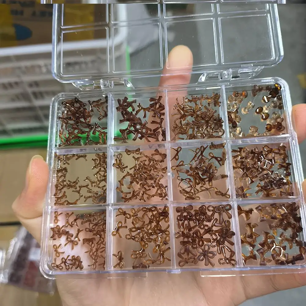 12グリッド3Dミニレッドボウリボンネイルチャームアイス透明ボウノットネイルアートデコレーションスイートボウタイバレンタインマニキュアパーツ