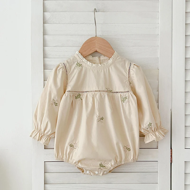 Infant Clothes Autumn Children Clothes Embroider Newborn Baby Girls Bodysuits Long Sleeved Cotton Lace Stitching Baby Jumpsuit