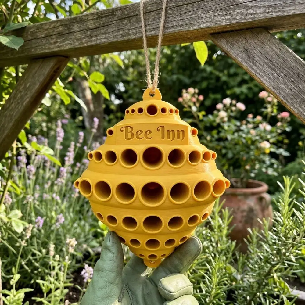 3D Printed Garden Bee Insect House Plastic Wall-Mounted Outdoor Bee Hotel Bee-Hive Shaped Weather-Resistant Bee Habitat House