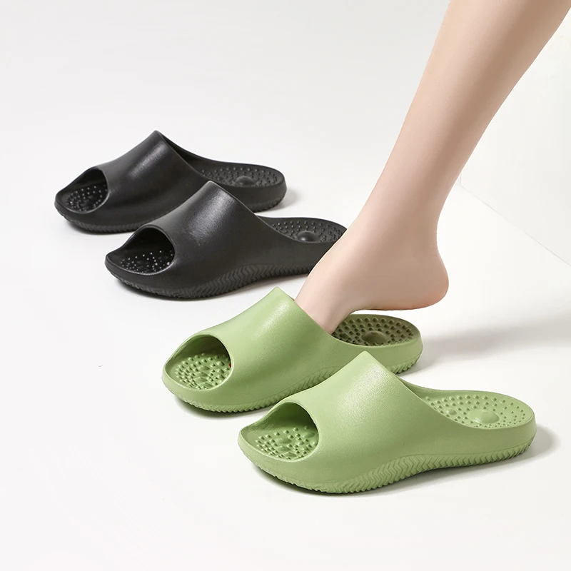 

Новые массажные тапочки 2026 года с мягкой подошвой для дома, с поддержкой свода стопы, противоскользящие, бесшумные, для терапии ног, для использования в помещении и на улице, для ванной, парные, из ЭВА