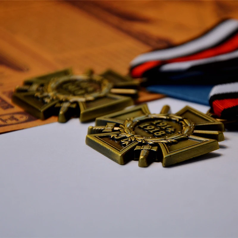 Prussia Germany Medal Hindenburg Honor Cross Badge With Ribbon Retro Vintage Metal Brooch Collection Reproduction Ornaments