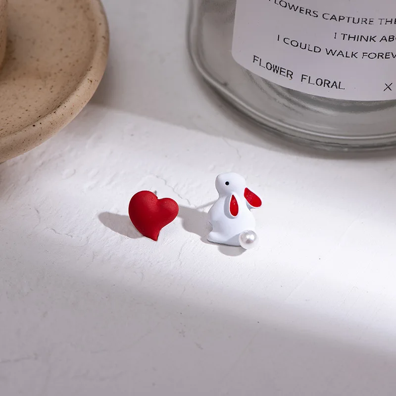 Cute White Pearl Acrylic Rabbit Red Heart Asymmetric Stud Earrings for Women Girls Teens Funny Hare Earrings 2022 Trend Jewelry