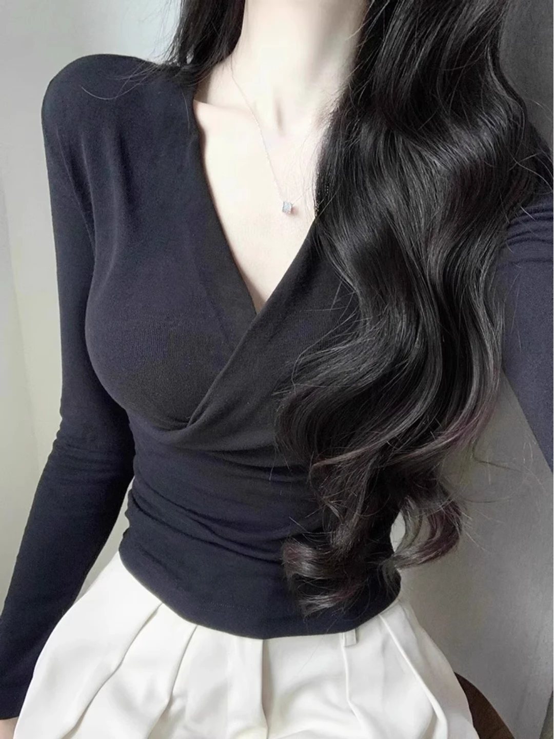 Cross V-Neck Long Sleeve T-Shirt Women's Autumn Winter Slim Fit Base Shirt Hot Girl Top Korean Style Fashionable Inner Wear