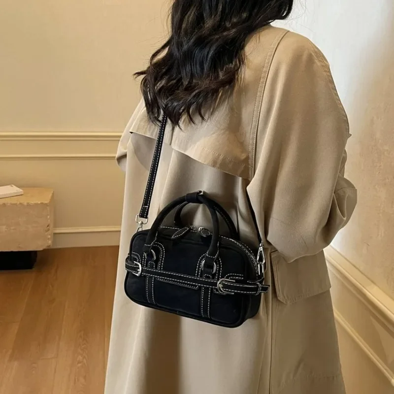 

Exquisite Sleek Diaper Bag Tote Ladies Parenting Travel Outing Exquisite Attractive Chic Dainty Elegant Portable Practical