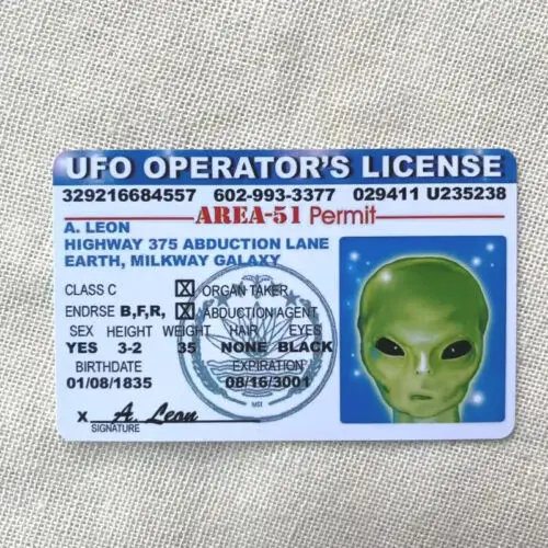 Licencia de operador OVNI - Licencia de conductores alienígenas con identificación falsa divertida L01-Aluminio